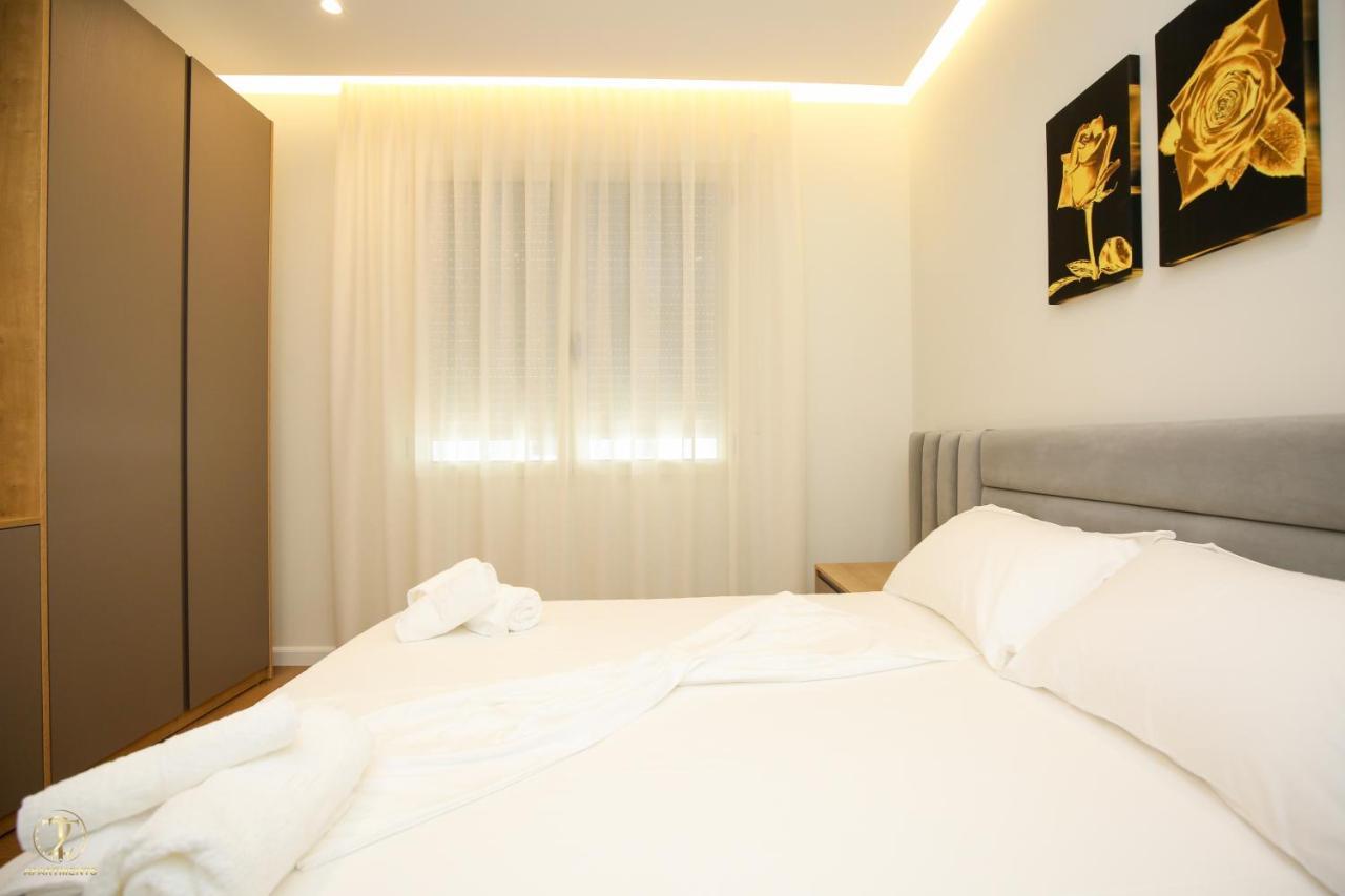T2 City Apartments Vlorë Eksteriør billede