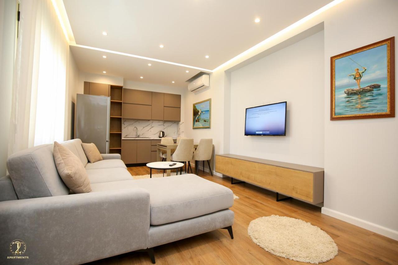 T2 City Apartments Vlorë Eksteriør billede